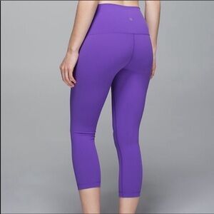LULULEMON WUNDER UNDER CROPS